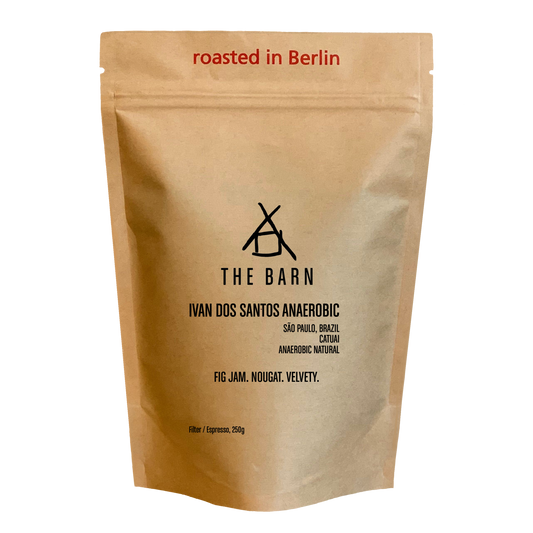Packaging of IVAN DOS SANTOS ANAEROBIC coffee, featuring notes of fig jam and nougat, roasted in Berlin.